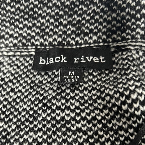 Black Rivet Faux Fur Trimmed Sweater Knit Coat Size Medium‎ - Picture 7 of 10